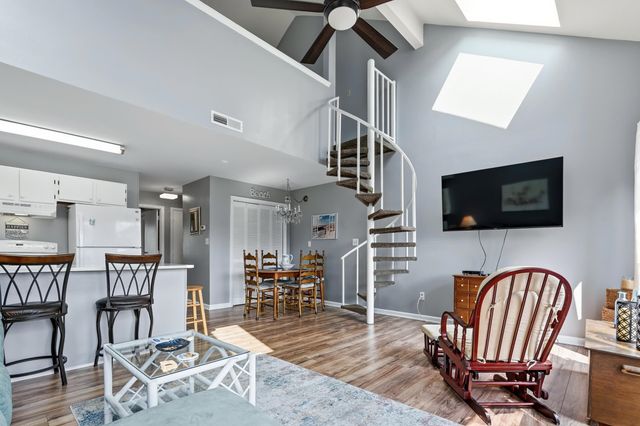1881 Colony Dr Apt 8L, Surfside Beach, SC 29575