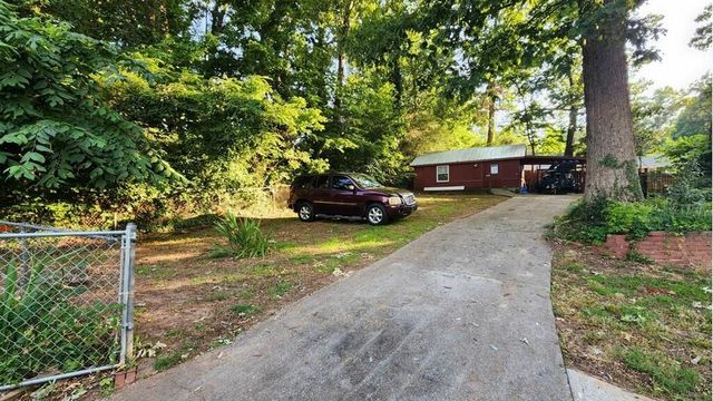 1611 Carlton Avenue, Stone Mountain, GA 30087