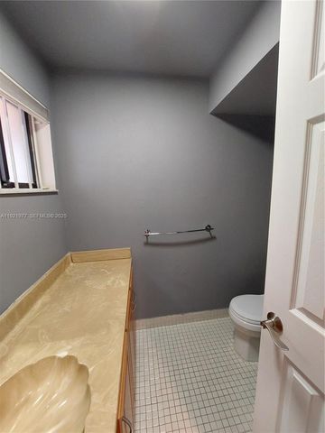 8415 SW 107th Ave 255W, Miami, FL 33173