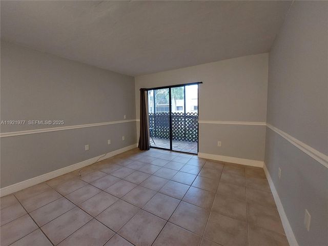 8415 SW 107th Ave 255W, Miami, FL 33173