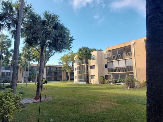 8415 SW 107th Ave 255W, Miami, FL 33173