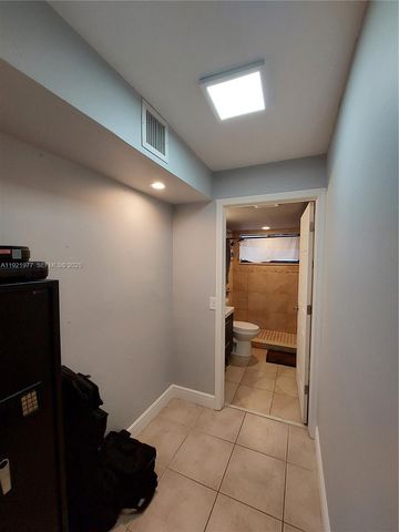 8415 SW 107th Ave 255W, Miami, FL 33173