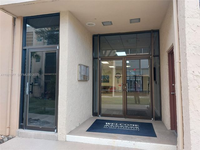 8415 SW 107th Ave 255W, Miami, FL 33173