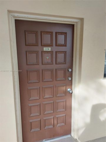 8415 SW 107th Ave 255W, Miami, FL 33173