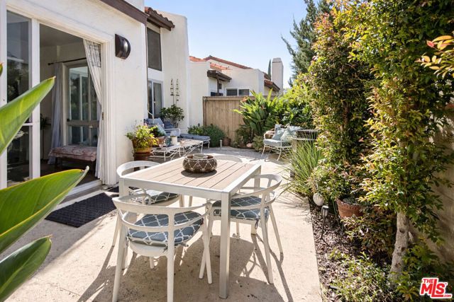 707 Shadow Lake Drive, Thousand Oaks, CA 91360