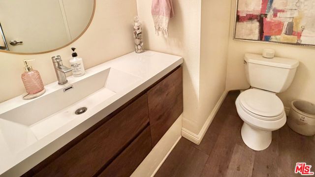 707 Shadow Lake Drive, Thousand Oaks, CA 91360