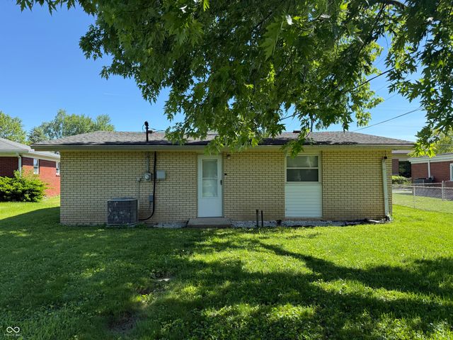 1702 Beechwood Drive, Plainfield, IN 46168