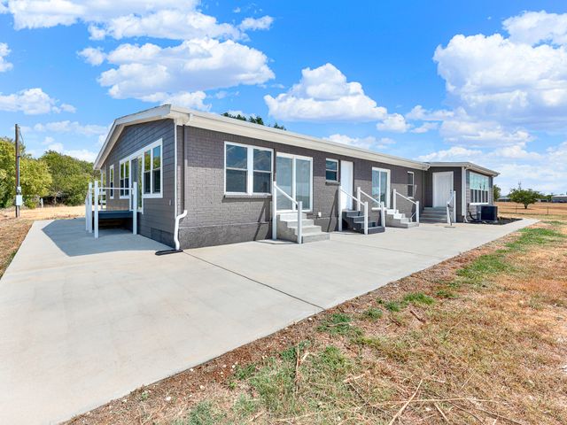 8116 Whispering Meadows Road, Joshua, TX 76058