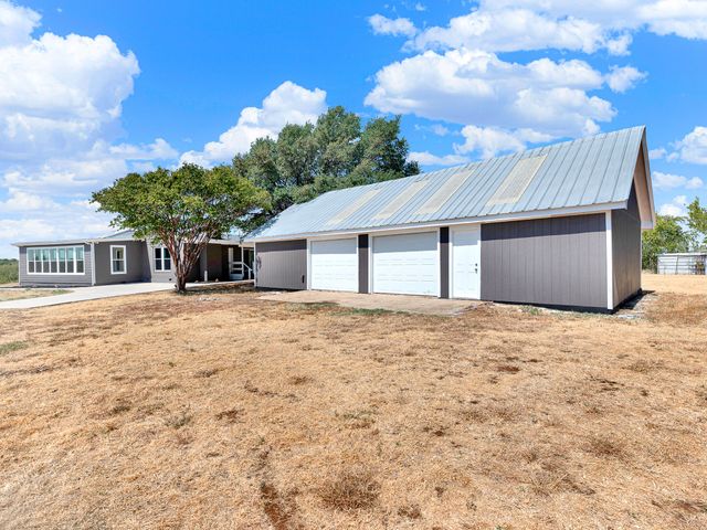8116 Whispering Meadows Road, Joshua, TX 76058