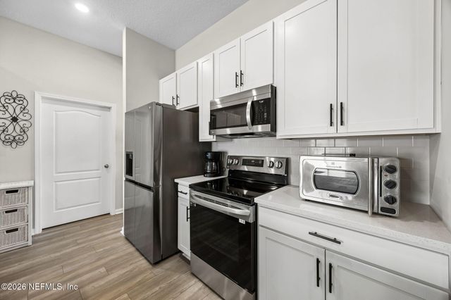 86784 LAZY LAKE Circle, Yulee, FL 32097