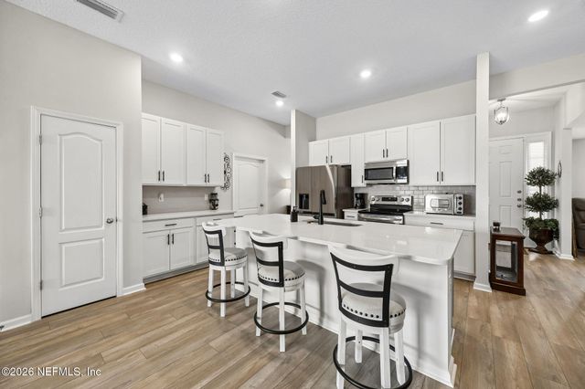 86784 LAZY LAKE Circle, Yulee, FL 32097