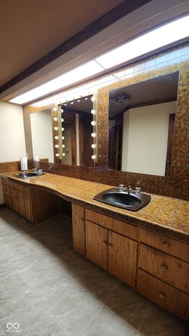 1677 W Forest Road, Crawfordsville, IN 47933