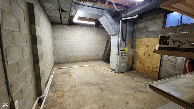 1677 W Forest Road, Crawfordsville, IN 47933