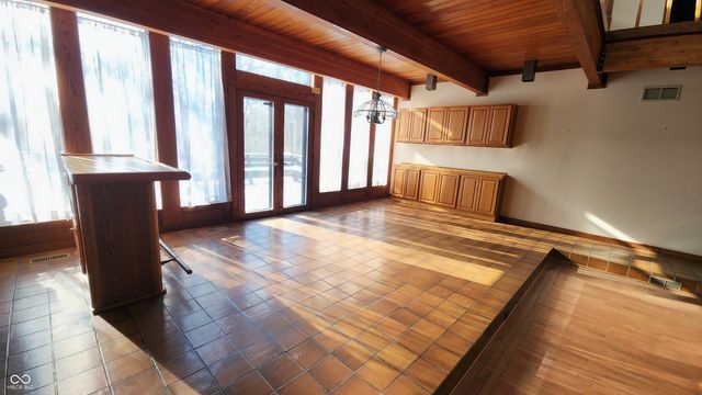 1677 W Forest Road, Crawfordsville, IN 47933