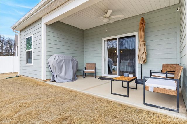 131 N Sina Street, Troutman, NC 28166