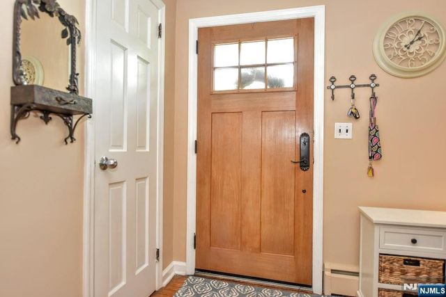 90 Grove Street, Waldwick, NJ 07463