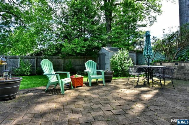 90 Grove Street, Waldwick, NJ 07463