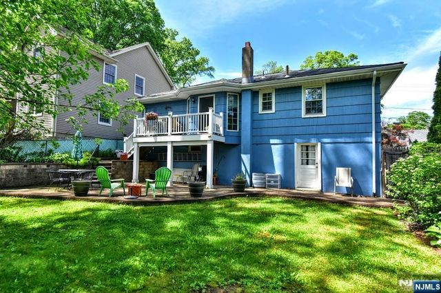 90 Grove Street, Waldwick, NJ 07463