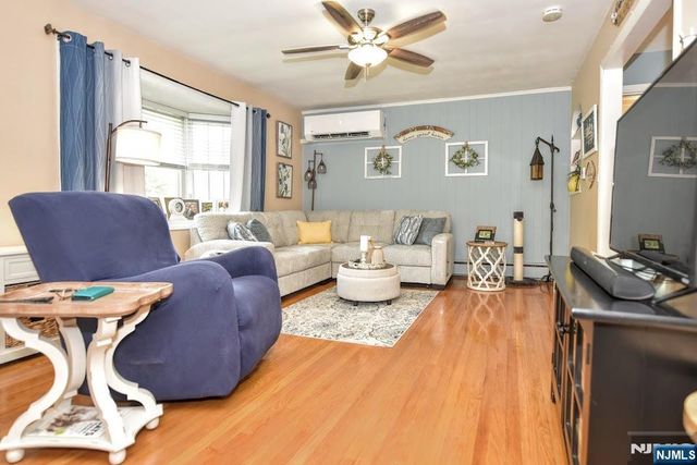 90 Grove Street, Waldwick, NJ 07463