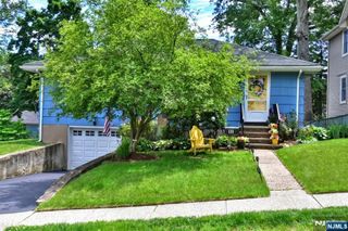 90 Grove Street, Waldwick, NJ 07463