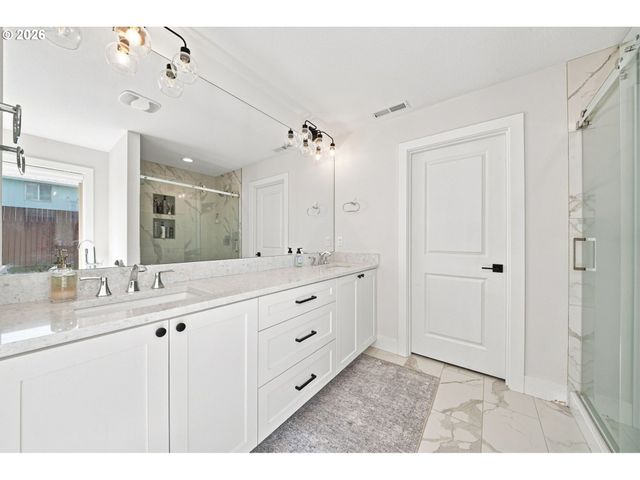 6505 Ne 106TH Cir, Vancouver, WA 98686