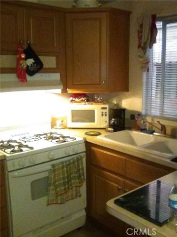 10799 Sherman Grove Avenue 18, Sunland (los Angeles), CA 91040