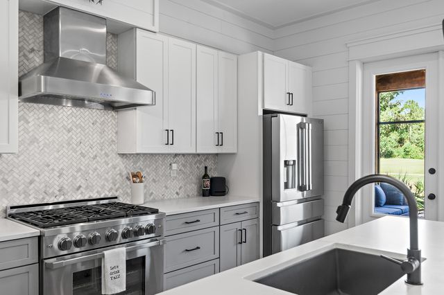 4333 Carriage Lane, Destin, FL 32541