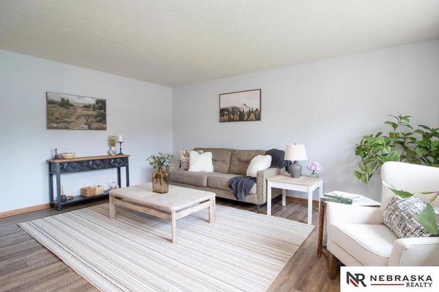 1042 Daybreak Circle, Lincoln, NE 68505