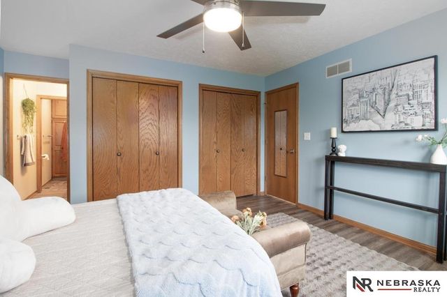 1042 Daybreak Circle, Lincoln, NE 68505