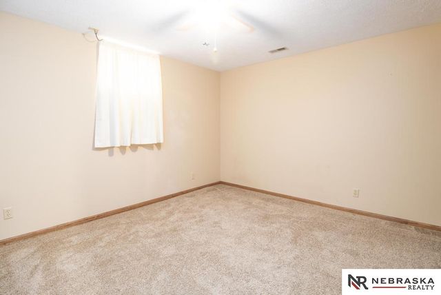1042 Daybreak Circle, Lincoln, NE 68505