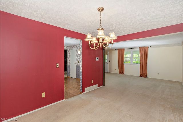 9090 Aileen Drive, Mentor, OH 44060
