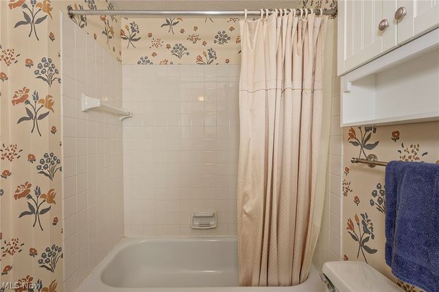 9090 Aileen Drive, Mentor, OH 44060
