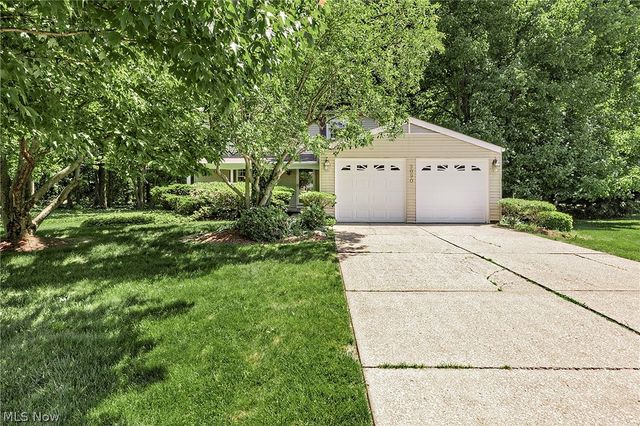9090 Aileen Drive, Mentor, OH 44060