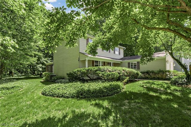9090 Aileen Drive, Mentor, OH 44060