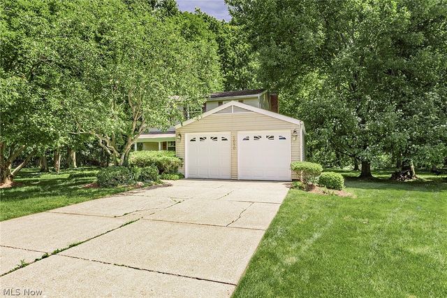 9090 Aileen Drive, Mentor, OH 44060