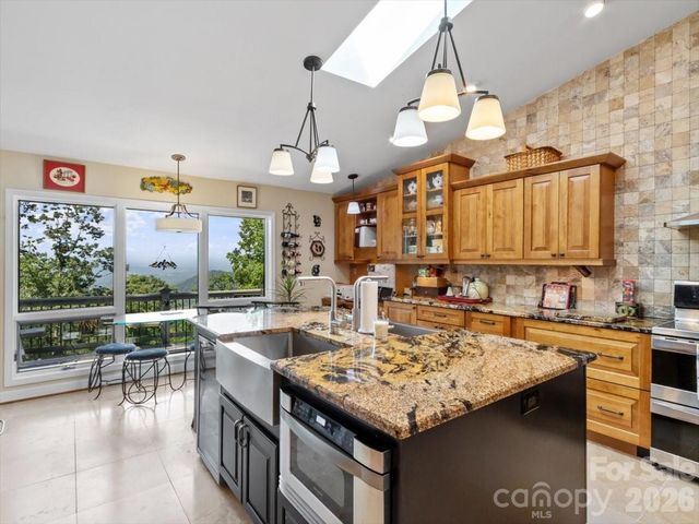 1355 Moonshine Mountain Road 32, Burnsville, NC 28714