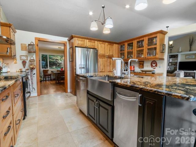 1355 Moonshine Mountain Road 32, Burnsville, NC 28714