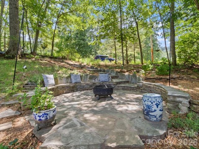 1355 Moonshine Mountain Road 32, Burnsville, NC 28714