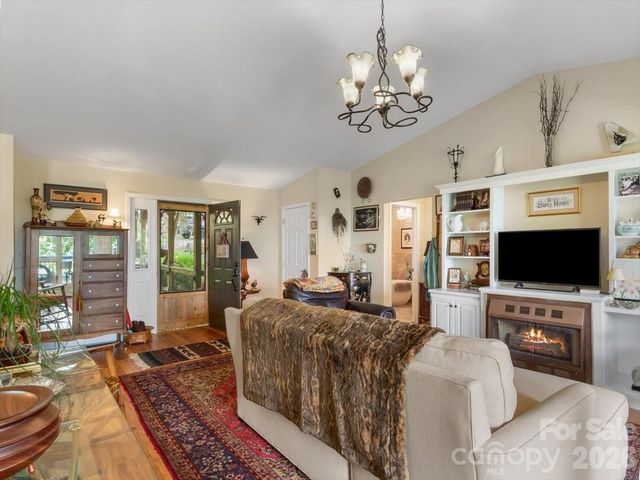 1355 Moonshine Mountain Road 32, Burnsville, NC 28714