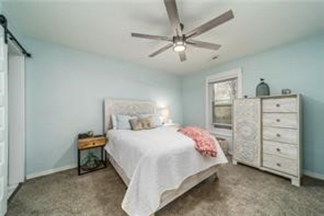 902 NW K Street, Bentonville, AR 72712