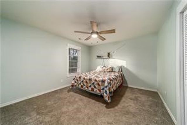 902 NW K Street, Bentonville, AR 72712