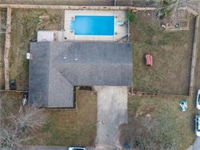 902 NW K Street, Bentonville, AR 72712