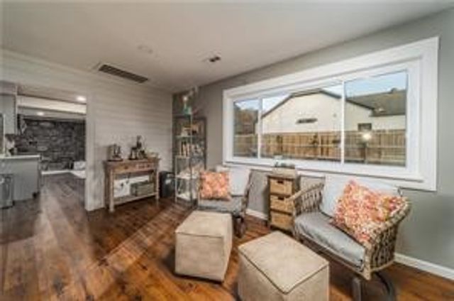 902 NW K Street, Bentonville, AR 72712