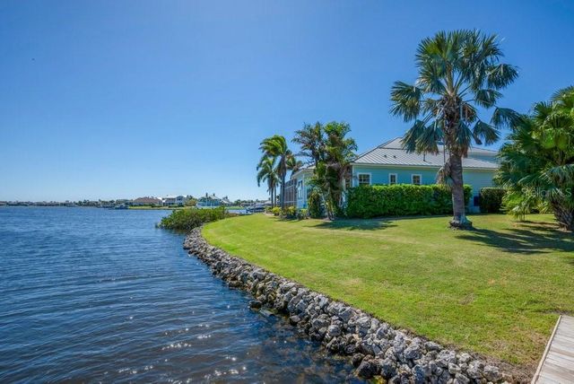5321 FISHERSOUND LANE, Apollo Beach, FL 33572