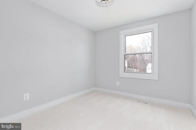 7944 FREEHOLLOW DR, Falls Church, VA 22042