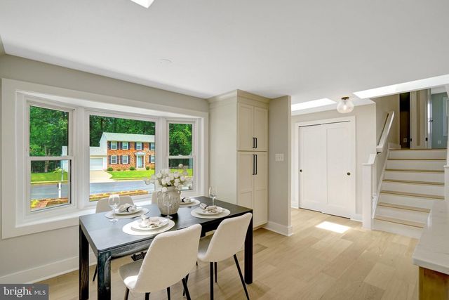 7944 FREEHOLLOW DR, Falls Church, VA 22042