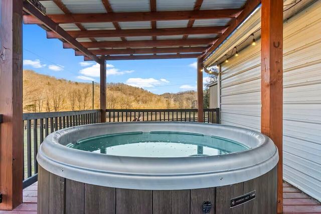 1325 Star Gap Road, Stanton, KY 40380