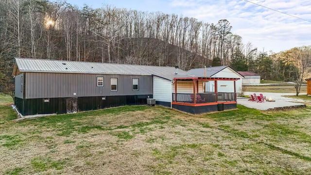 1325 Star Gap Road, Stanton, KY 40380
