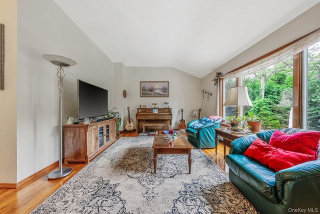 28 Manchester Boulevard, Wheatley Heights, NY 11798