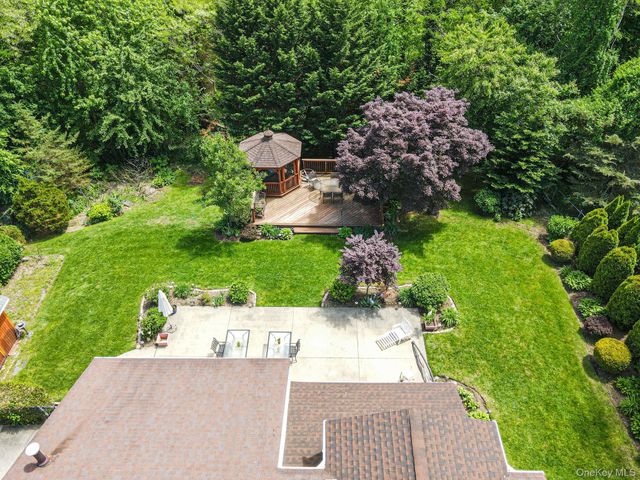 28 Manchester Boulevard, Wheatley Heights, NY 11798